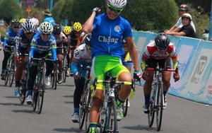 Chặng 8 giải đua xe nữ quốc tế Bình Dương 2016: Nguyễn Thị Thật mặc Áo xanh